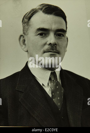 Sir Frank Whittle, un pionnier de l'aviation britannique, était l'inventeur du moteur à réaction. Ses contributions ont révolutionné la technologie de l'aviation, rendant possible des voyages aériens longue distance et plus rapides. Banque D'Images