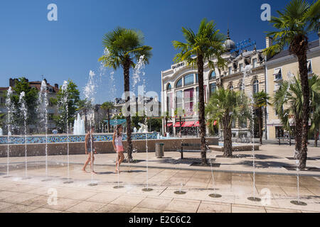 France, Pyrénées Atlantiques, Béarn, Pau, la Place Clemenceau Banque D'Images