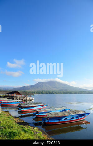 L'INDONÉSIE, Bali, Kintamani, Gunung Batur Volcano et Batur Lake près de Kedisan Banque D'Images