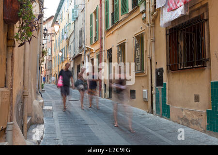 France, Alpes Maritimes, Menton, Rue St Michel rue piétonne Banque D'Images