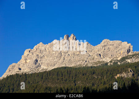 L'Italie, Vénétie, province de Belluno, Dolomites, inscrite au Patrimoine Mondial de l'UNESCO, les pics près de Cortina d'Ampezzo Banque D'Images