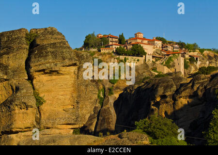 La Grèce, la Thessalie, monastères des Météores complexe, inscrite au Patrimoine Mondial de l'UNESCO, le grand monastère de Meteora (météorologiques) Megalo Banque D'Images