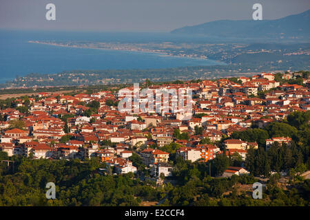 La Grèce, Macédoine, Thrace, le Mont Olympe, le village de Litochoro Banque D'Images