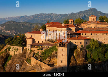 La Grèce, la Thessalie, monastères des Météores complexe, inscrite au Patrimoine Mondial de l'UNESCO, le grand monastère de Meteora (météorologiques) Megalo Banque D'Images