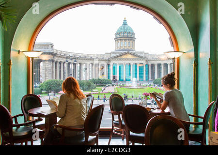 La Russie, Saint-Pétersbourg, inscrite au Patrimoine Mondial de l'UNESCO, cafe à Zinger (Singer) Bâtiment Banque D'Images