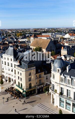 France, Vienne, Poitiers, Maréchal Leclerc, place de l'église Saint Porchaire Banque D'Images