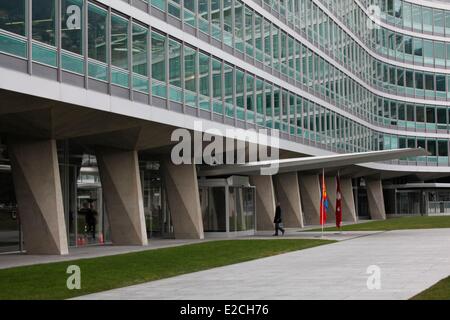 La Suisse, Canton de Vaud, sur les rives du lac de Genève, le siège de l'entreprise Nestlé, l'architecte Jean Tschumi Banque D'Images