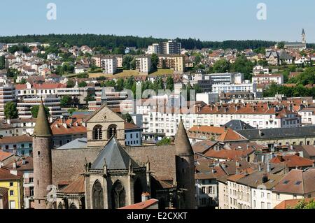 France Vosges Epinal la ville et la Basilique Saint Maurice du château de mauvais Banque D'Images