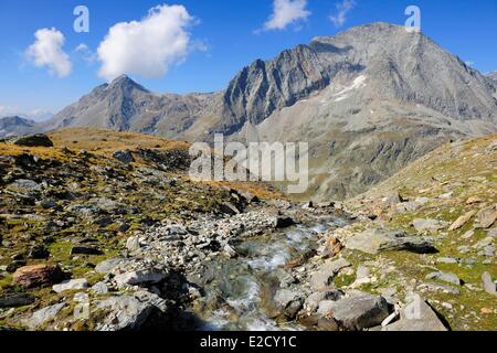 France Savoie Haute Maurienne Aussois randonnées au lac Genepy (2900m) au-dessus du refuge de la Dent Parrachee (2511m) Banque D'Images