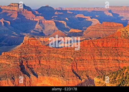 United States Arizona Grand Canyon National Park inscrite au Patrimoine Mondial de l'UNESCO vue du bord sud de Yavapai Point au coucher du soleil Banque D'Images