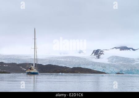 La Norvège Spitzberg Svalbard Lillieh°°k Glacier dans Krossfjorden Banque D'Images