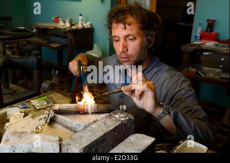 La province de Buenos Aires Argentine San Antonio de Areco atelier de l'orfèvre Juan Jose Draghi finit sur rebenque silver Banque D'Images