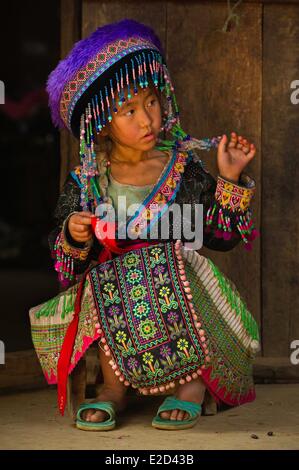 Laos Luang Prabang province Na groupe ethnique Wan Djeu Hmong en costume traditionnel Banque D'Images