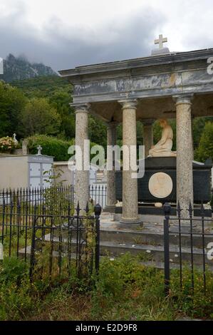 France, Haute Corse, Cap Corse, Sisco, cimetière tombe de M. Santos (Toussaint) Gaspari qui a fait sa fortune au Venezuela Banque D'Images