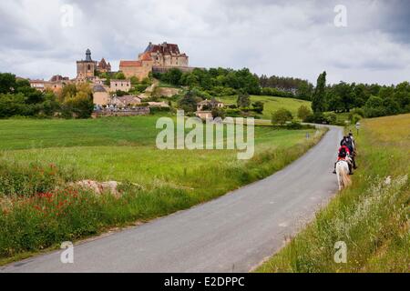 Le château de Biron Dordogne France l'équitation Banque D'Images