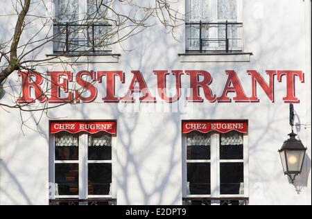 France Paris Butte Montmartre Place du Tertre chez Eugene restaurant Banque D'Images