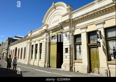 Nouvelle Zélande, île du Sud, région de l'Otago, Oamaru est un centre urbain sur le front de mer avec bon état de bâtiments victoriens datant des années 1880, rue du Port rue est bordée d'entrepôts, granges et bâtiments commerciaux Banque D'Images