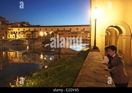 Italie Toscane Florence centre historique classé au Patrimoine Mondial par l'UNESCO le Ponte Vecchio Banque D'Images