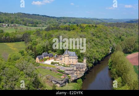 France Dordogne Périgord Noir (Périgord Noir) Thonac le château de Belcayre sur les rives de la rivière Vézère (vue aérienne) Banque D'Images