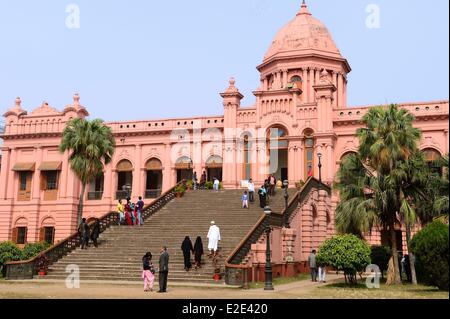 Le Bangladesh Dhaka (Dacca) Vieux Dhaka l'Ahsan Manzil (ou Palais Rose), construit entre 1859 et 1869 dans un style indo-était mauresques Banque D'Images