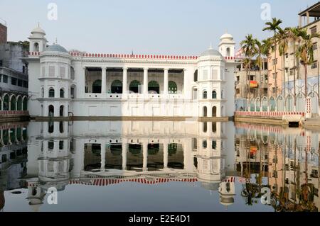 Le Bangladesh Dhaka (Dacca) Bakshi Bazar dans Old Dhaka l'Hussaini Dalan était un Imambara (maison de l'imam) construit au 17ème Banque D'Images