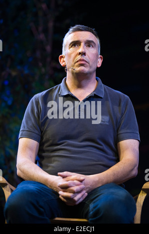 Steve Coogan parle de la réalisation du film "Philomena" sur scène à Hay Festival 2014 ©Jeff Morgan Banque D'Images