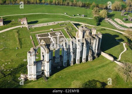 France, Vendée, Maillezais, l'abbaye Saint Pierre 11e siècle (vue aérienne) Banque D'Images
