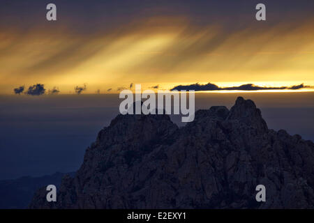 France, Corse du Sud, Bavella, Aiguilles de Bavella au coucher du soleil Banque D'Images