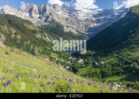 France, Hautes Pyrénées, Gavarnie, le cirque de Gavarnie, classé au Patrimoine Mondial par l'UNESCO Banque D'Images