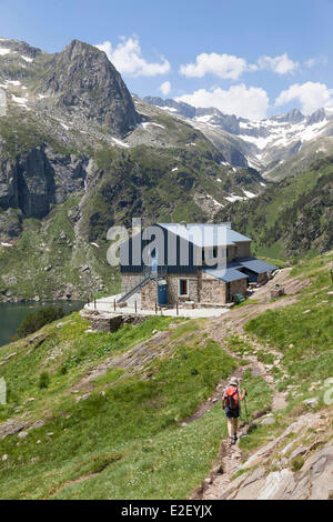 France, Haute Garonne, Oo, Oo, hicker vallée sur le sentier GR10 vers l'Espingo refuge de montagne près de Bagnères-de-Luchon Banque D'Images