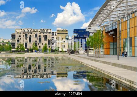 France Rhone Lyon La Confluence nouveau quartier au sud de la Presqu'île (péninsule) jardin de l'eau Jean Couty confluent mall Banque D'Images