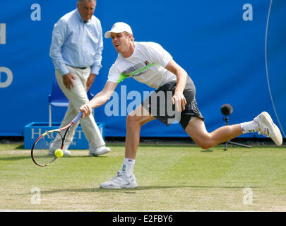 Eastbourne, Royaume-Uni. 19 Juin, 2014. Eastbourne International Aegon Sam Querrey (USA) bat Julien Benneteau (FRA) par un score de 7-6, 6-4 dans leur Quarterfinasl match à Devonshire Park. Credit : Action Plus Sport/Alamy Live News Banque D'Images