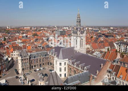 France, Nord, Douai, l'Hôtel de Ville, Beffroi classé au Patrimoine Mondial de l'UNESCO (vue aérienne)