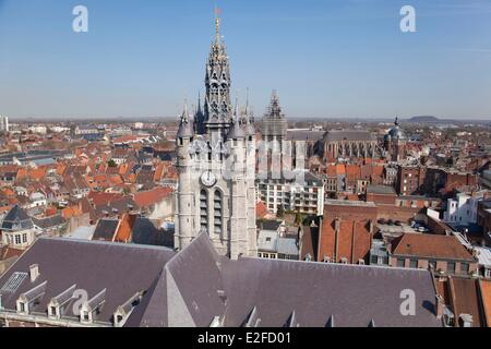 France, Nord, Douai, l'Hôtel de Ville, Beffroi classé au Patrimoine Mondial de l'UNESCO (vue aérienne)