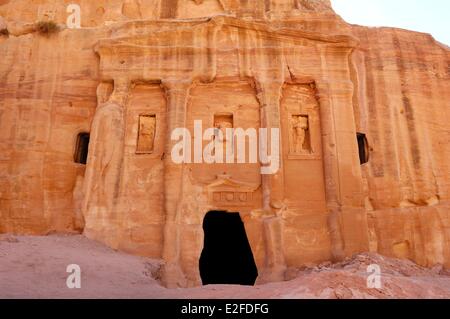 La Jordanie Le gouvernorat de Ma'an Nabaean site archéologique de Petra classée au Patrimoine Mondial de l'UNESCO tombe du soldat romain Banque D'Images