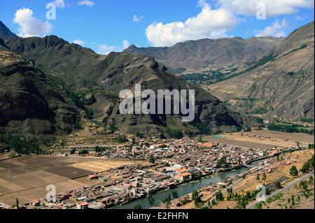 Le Pérou, Cuzco, Vallée sacrée des Incas Province, site archéologique Inca de Pisac, Condor en forme sur Urubumba river Banque D'Images