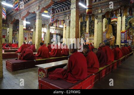 Bhoutan Punakha Dzong construit en 1637 le par le Shabdrung Namgyel au confluent des rivières Pho et Mo à l'intérieur du temple des moines Banque D'Images