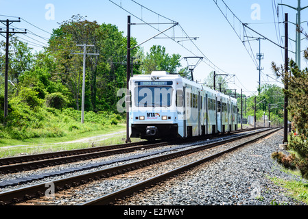 Véhicule Léger sur Rail sur Baltimore BWI à Hunt Valley, pépinière en ligne Road Station, Pumphrey, Maryland Banque D'Images