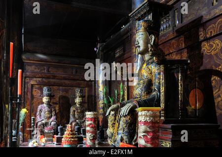 Vietnam Ninh Binh salon surnommé Baie d'Ha Long terrestre Hoa Lu Dinh Tien Hoang temple construit au 10ème siècle et Banque D'Images