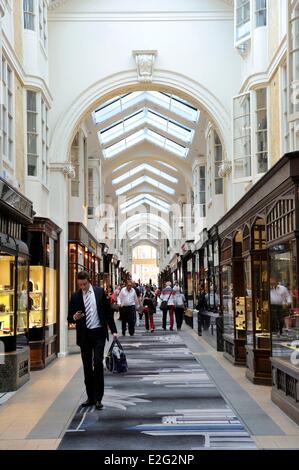 United Kingdom London Mayfair Burlington Arcade au Piccadilly Banque D'Images