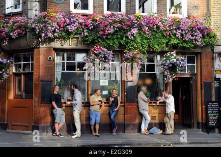 United Kingdom London Soho Berwick street Pub Banque D'Images