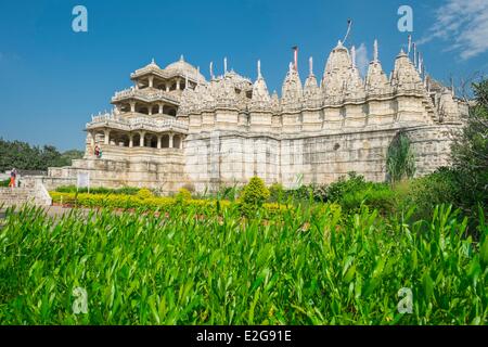 Inde Rajasthan Ranakpur Adinath Jain temple construit au 15ème siècle au coeur de l'Aravalli Banque D'Images