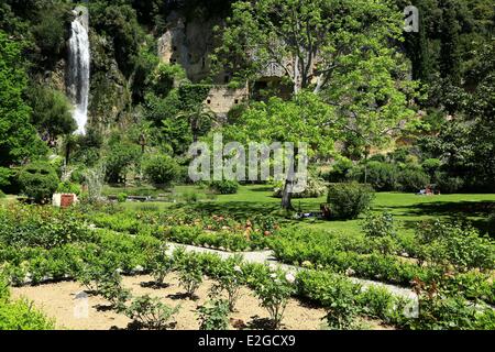 France Var Villecroze Park et Cascade (35m) Banque D'Images