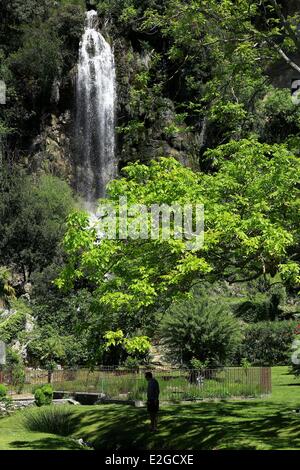 France Var Villecroze Park et Cascade (35m) Banque D'Images