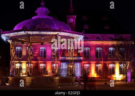 France Territoire de Belfort Belfort, Place d armes de ville kiosque les lumières de Noël Banque D'Images