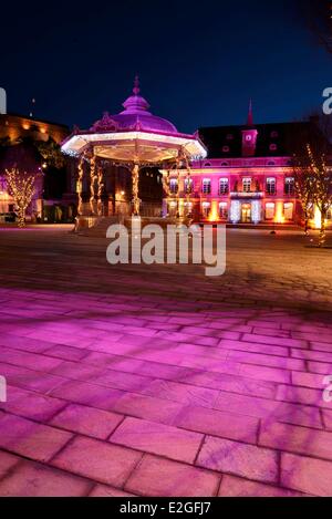 France Territoire de Belfort Belfort, Place d armes de ville kiosque château et Lion les lumières de Noël Banque D'Images