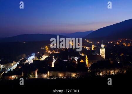 France Haut Rhin Riquewihr étiqueté Les Plus Beaux Villages de France (Les Plus Beaux Villages de France) village vignoble les lumières de Noël Banque D'Images