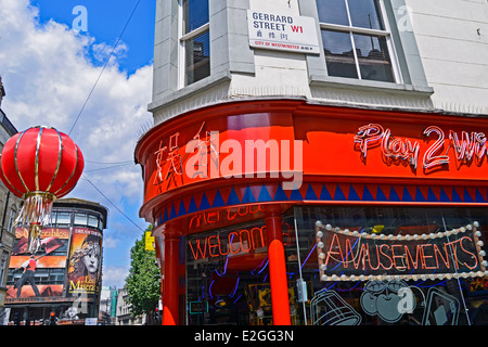 Coin de Gerrard Street, Chinatown, West End, Londres, Angleterre, Royaume-Uni Banque D'Images