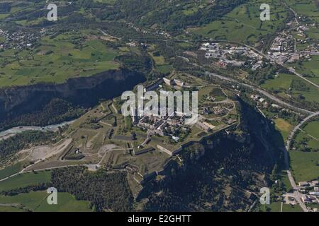 France Hautes Alpes Mont Dauphin château construit par Vauban en 1693, inscrite au Patrimoine Mondial de l'UNESCO (vue aérienne) Banque D'Images