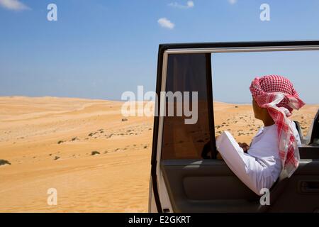 Sultanat d'Oman Frêne région Sharqiyyah Wahiba Sands Qihayd enfant Bédouin Banque D'Images